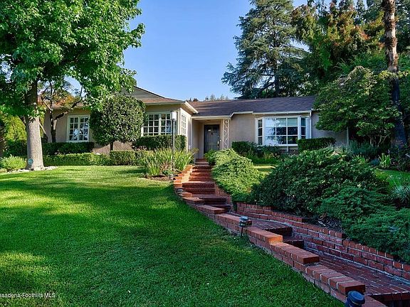 2nd image of 1899 Homewood Dr