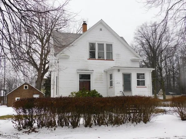 2232 W 10th St, Ashtabula, OH 44004