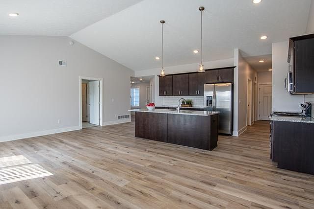 1st image of 8696 Tremont Ln