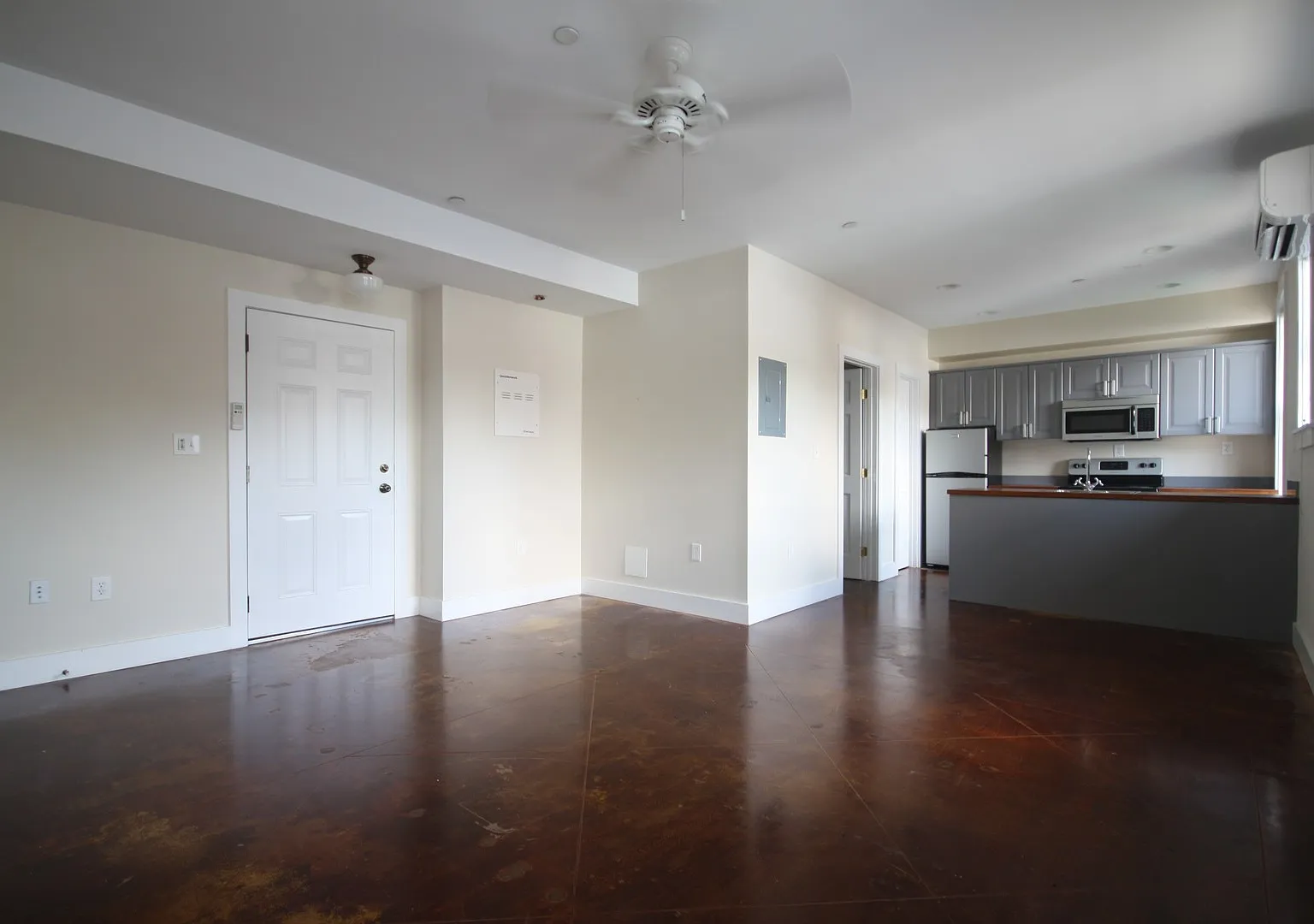 2200 Wisconsin Ave NW — Photo 3