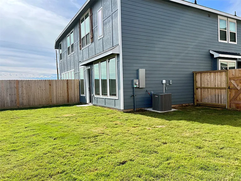 5719 Foggy Vine Ct — Photo 33