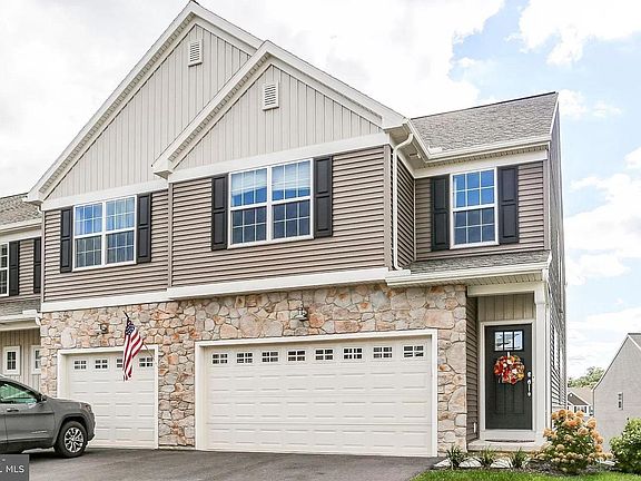 2nd image of 558 Brook Shire Ct