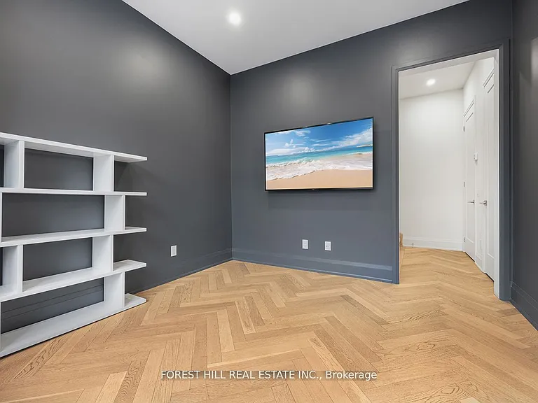 18 Greenbriar Rd #3 — Photo 8