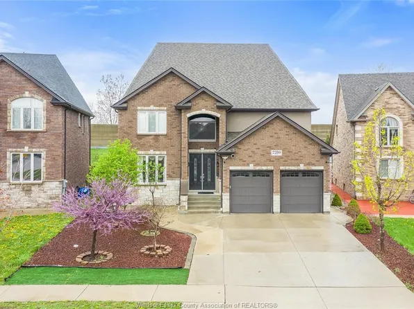 2280 Dandurand Ave, Windsor, ON N9E 4Z7