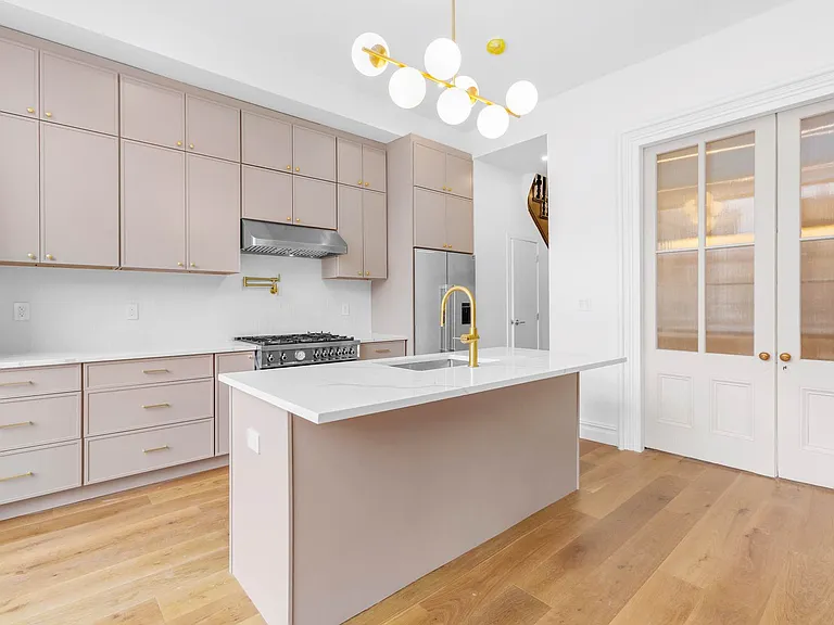 483 Macon St #2 — Photo 3