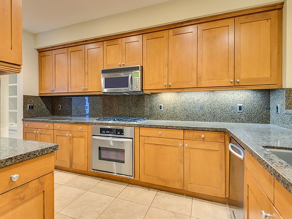 5th image of 7301 Vista Del Mar Ave Unit 10