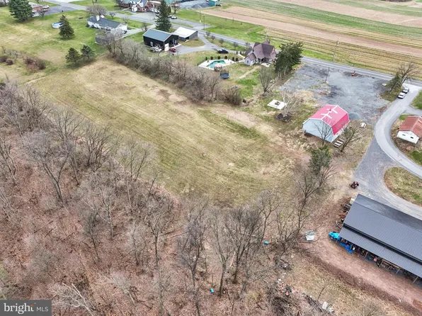 1142 Ridge Rd, Klingerstown, PA 17941