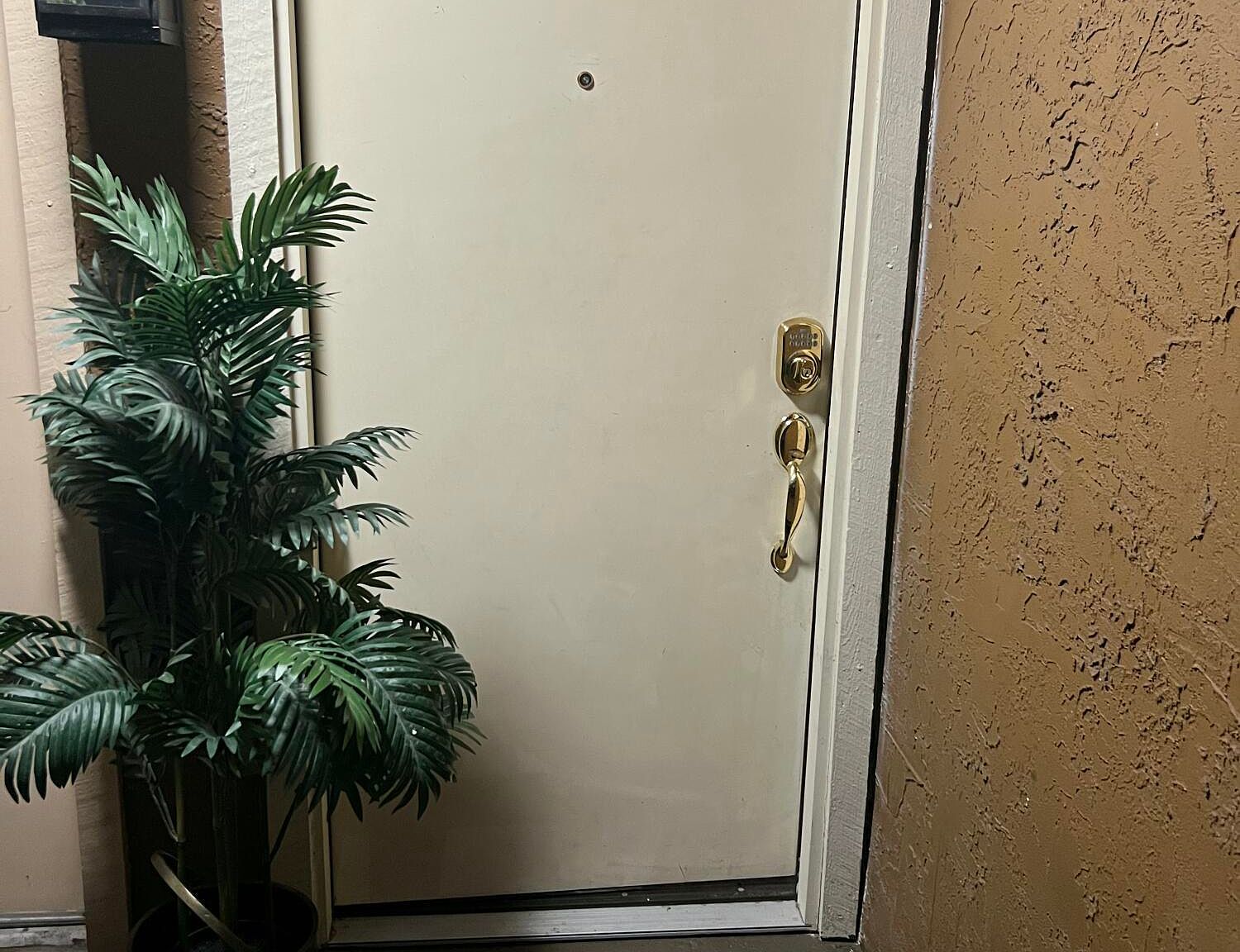 103 Bristol Ln #103
