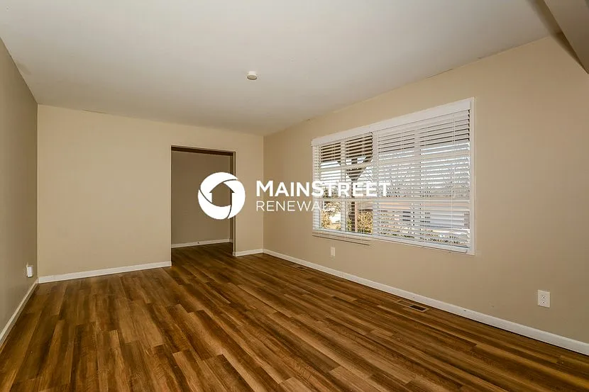 2015 Cordoba Dr — Photo 3