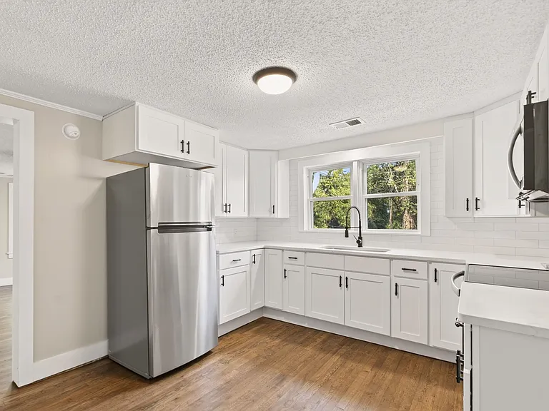 611 Holston Creek Church Rd — Photo 25
