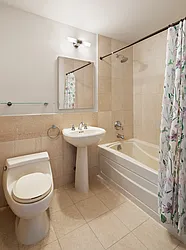 Bathroom 2 thumbnail