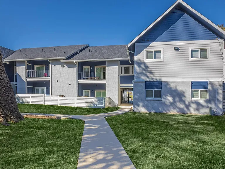 Welcome to Distinction Apartment Homes, where modern living meets comfort. Our beautifully landscaped grounds and stylish architecture create the perfect environment for relaxation. Explore your new home today and schedule a tour!