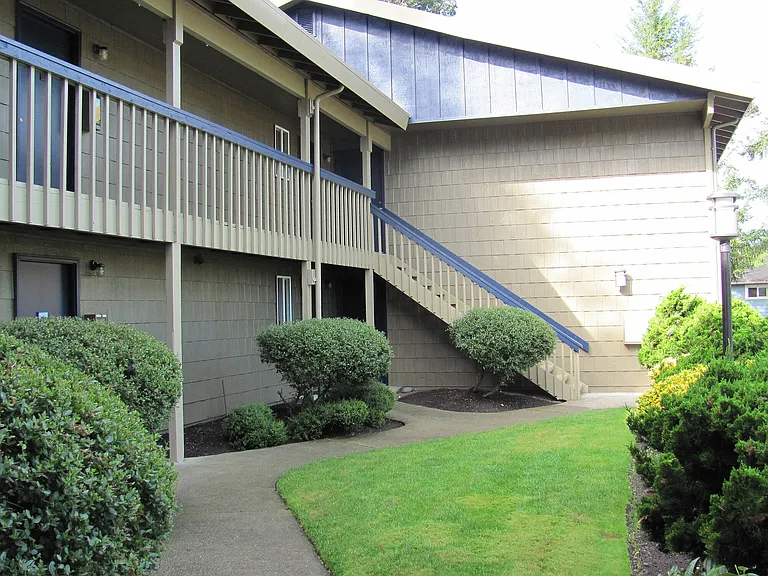 4102 108th St SW — Photo 10