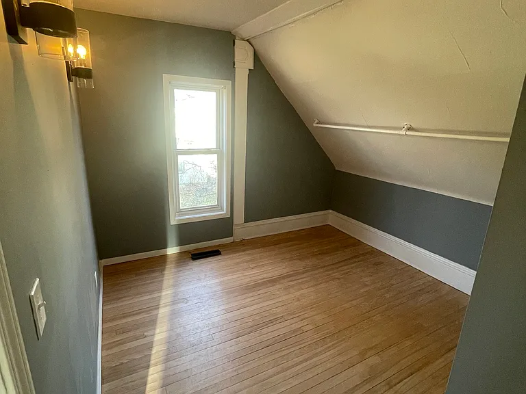 2301 Cole Ave SE — Photo 3