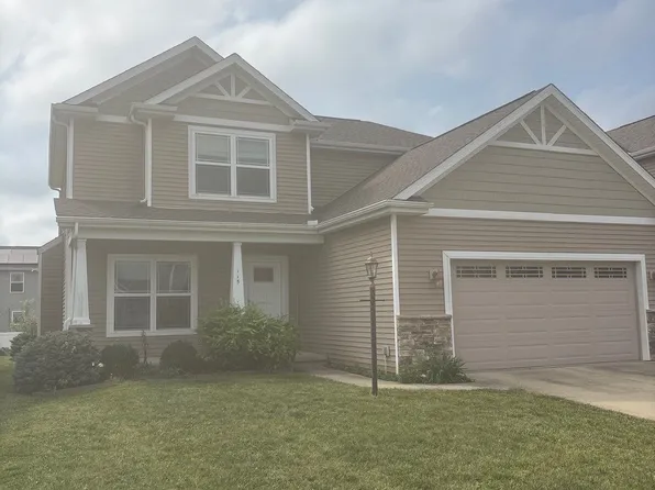 115 Sunflower St, Savoy, IL 61874