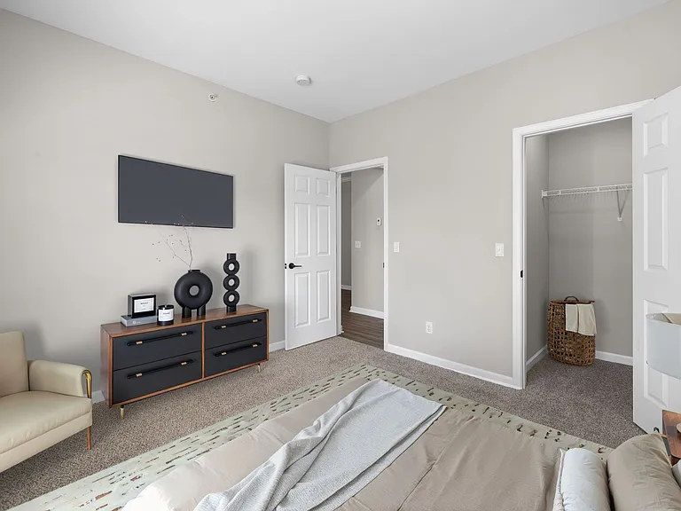 Tiedmann - 2 Bed / 2 Bath - 1,042 Sq.Ft.