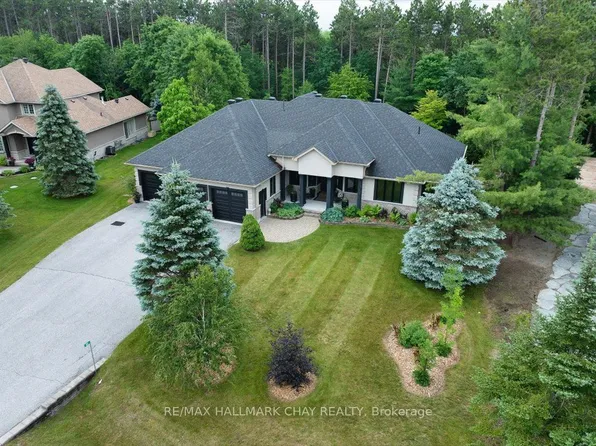 66 Luella Blvd, Springwater, ON L9X 0C3