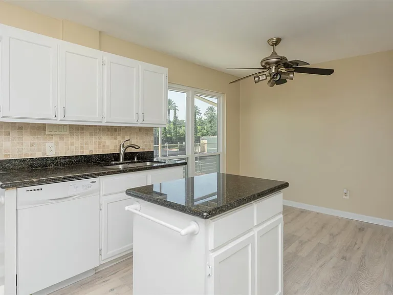 13 Mariner Village Dr — Photo 25