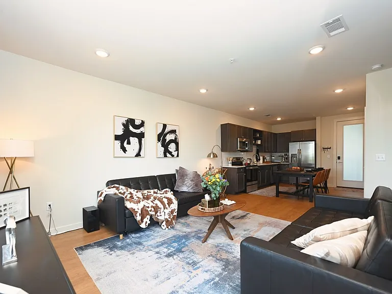 2900 Edwin Way #202 — Photo 16