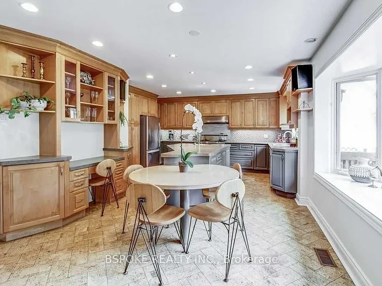35 Bannon Ave — Photo 7