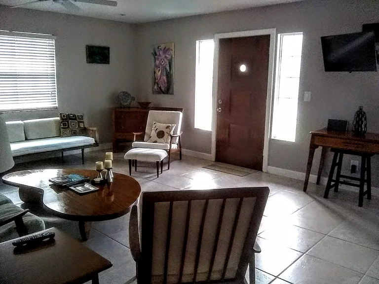 1727 Joyce St — Photo 10