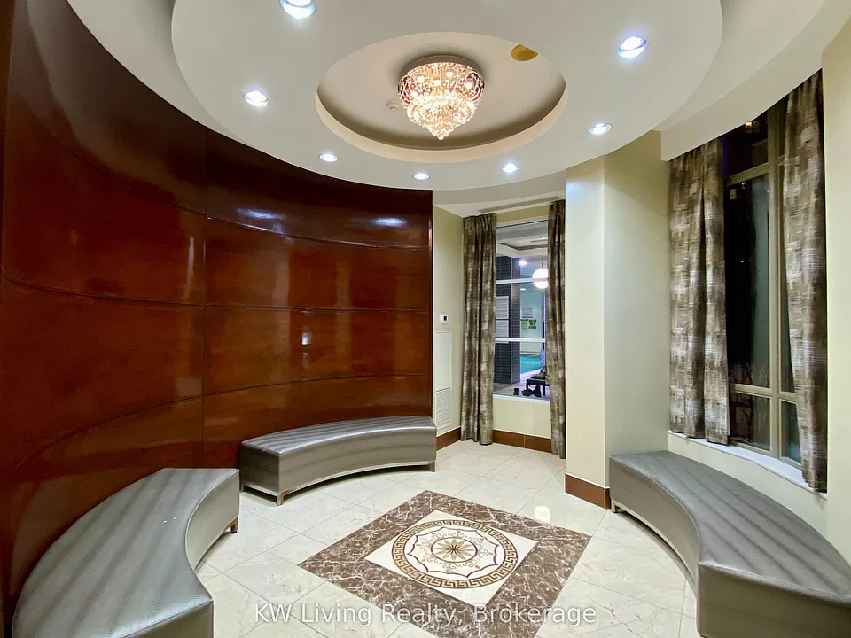 310 Burnhamthorpe Rd W #2308