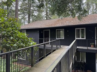 2673 Woodstone Pl, Eugene, OR 97405