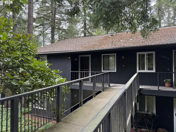 2673 Woodstone Pl, Eugene, OR 97405