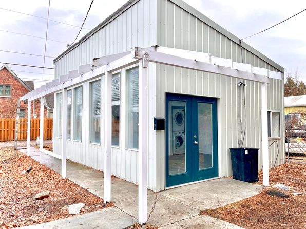 637 W 18th St Unit C