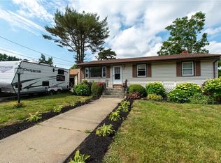 50 E Beardsworth Rd, Tiverton, RI 02878