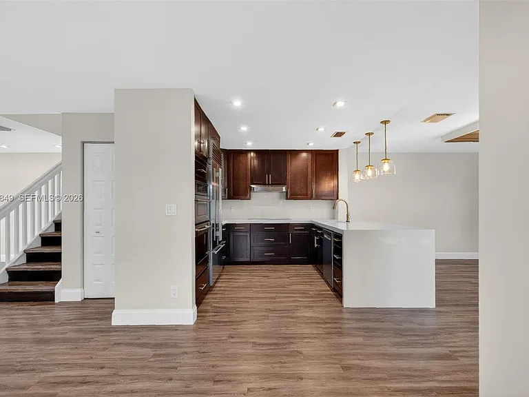 1603 W Harmony Lake Cir — Photo 31