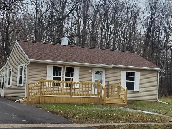 405 E Broadwell St, Albion, MI 49224