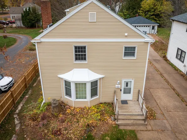 225 7th St SW, Pine City, MN 55063
