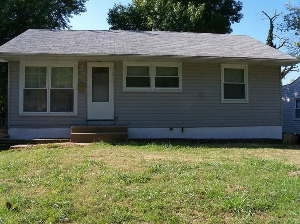 310 Midlothian Rd, Saint Louis, MO 63137