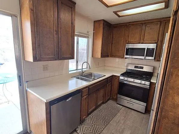 2130 Charing Cross Dr, Lake Havasu City, AZ 86404