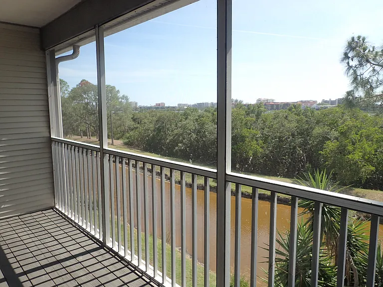 MASTER BALCONY