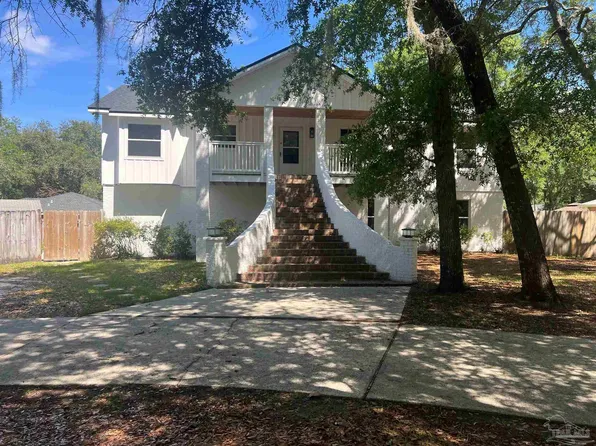 3111 Holley Point Rd, Navarre, FL 32566