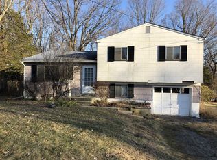 73 Cumberland Rd, Fishkill, NY 12524