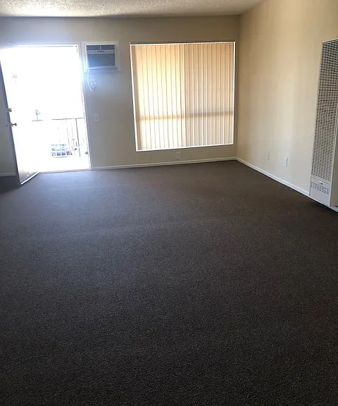 Del Rosa Palms Apartments — Photo 22