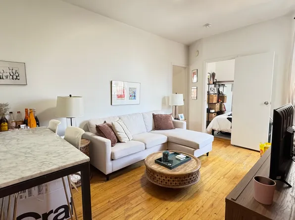 325 E 21st St APT 32, New York, NY 10010