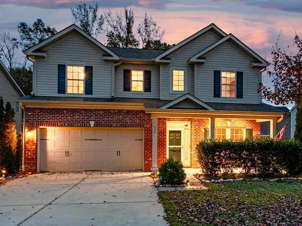 919 Sugar Tree Dr, Mebane, NC 27302