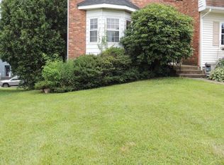 38 E Green Valley Cir, Newark, DE 19711