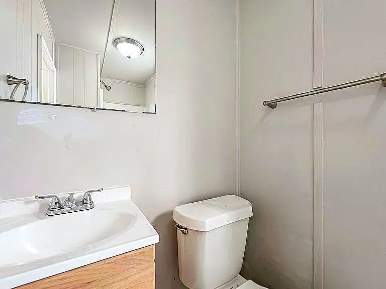 3 bed, 1115 sqft, $1,850 — Photo 3