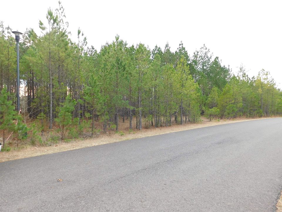 2nd image of 4 Moreno Way