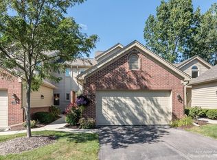 126 Ponds View Dr, Ann Arbor, MI 48103