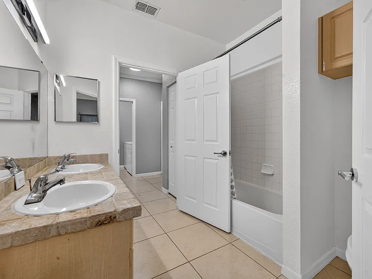 3707 Conroy Rd #1715 — Photo 14