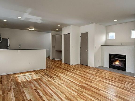 Living room with gas fireplace