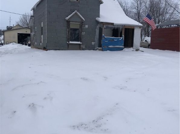108 E Bissell St, Tower Hill, IL 62571