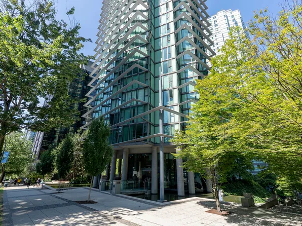 1331 Georgia St W #501, Vancouver, BC V6E 4P1