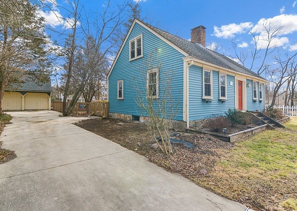458 Newport Ave, Attleboro, MA 02703 Zillow